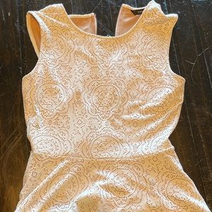 BCBG maxazria white patterned top